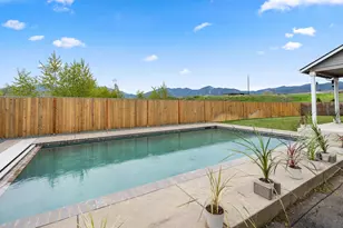 232 Willow Springs Dr, Talent, OR 97540 - Photo 36