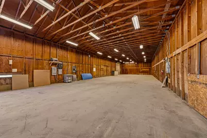 992 Ort Lane, Merlin, OR 97532 - Photo 16