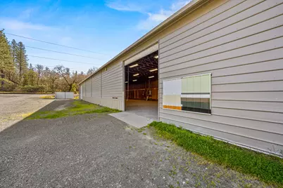 992 Ort Lane, Merlin, OR 97532 - Photo 12