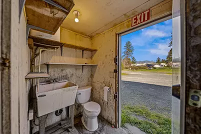 992 Ort Lane, Merlin, OR 97532 - Photo 26