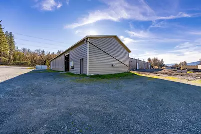 992 Ort Lane, Merlin, OR 97532 - Photo 36