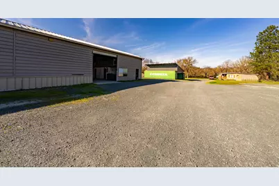 992 Ort Lane, Merlin, OR 97532 - Photo 8