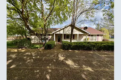 445 Midway Road, Medford, OR 97501 - Photo 1