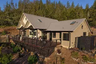 693 Ironwood Dr, Eagle Point, OR 97524 - Photo 34