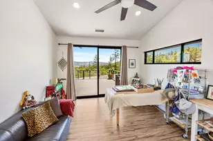 693 Ironwood Dr, Eagle Point, OR 97524 - Photo 24