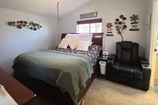 63738 Cascade Village Dr, Bend, OR 97701 - Photo 8