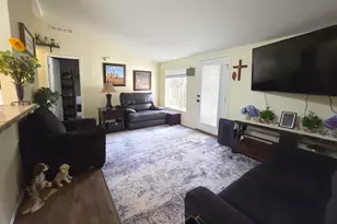 63738 Cascade Village Dr, Bend, OR 97701 - Photo 4