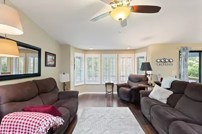 1335 NW Prospect Avenue, Grants Pass, OR 97526 - Photo 6