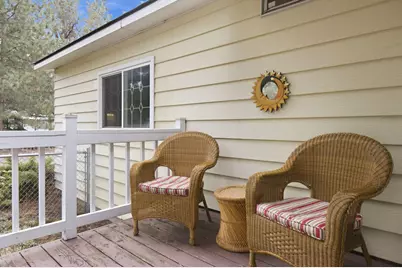 61067 Chuckanut Drive, Bend, OR 97702 - Photo 22