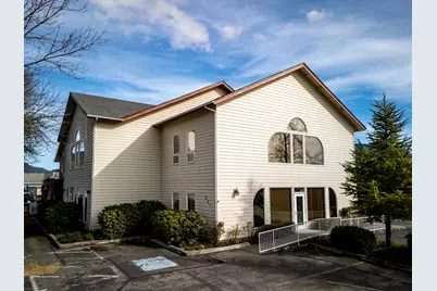 541 NE E Street, Grants Pass, OR 97526 - Photo 1