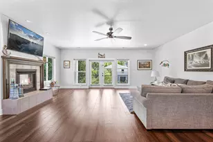 302 Penny Ln, Shady Cove, OR 97539 - Photo 8