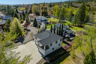 302 Penny Ln, Shady Cove, OR 97539 - Photo 50