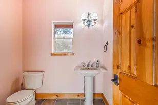 69590 Omaha Rd, Sisters, OR 97759 - Photo 32