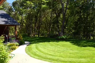 737 Pinecrest Dr, Grants Pass, OR 97527 - Photo 12