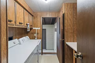 5600 Demaray Dr, Grants Pass, OR 97527 - Photo 18