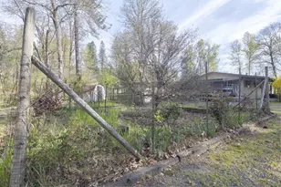 5600 Demaray Dr, Grants Pass, OR 97527 - Photo 38