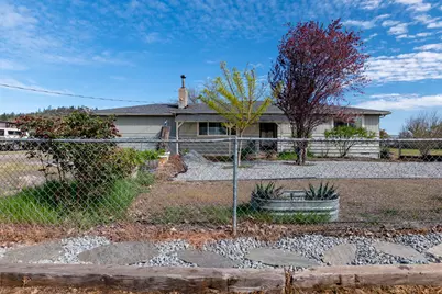 245 Highway 234, Eagle Point, OR 97524 - Photo 2