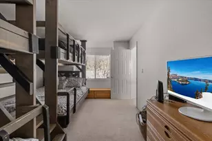 395 Autumn Ln, Jacksonville, OR 97530 - Photo 32