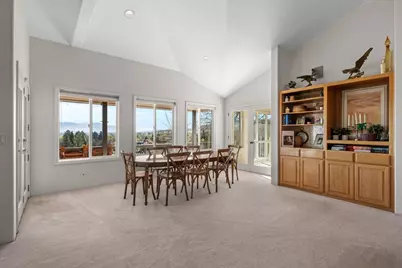 395 Autumn Lane, Jacksonville, OR 97530 - Photo 14