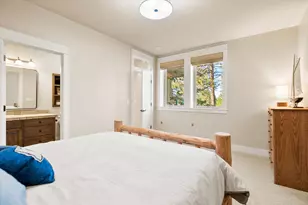 2589 NW Champion Cir, Bend, OR 97703 - Photo 42