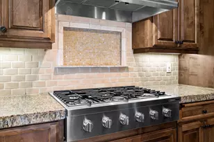 2589 NW Champion Cir, Bend, OR 97703 - Photo 16