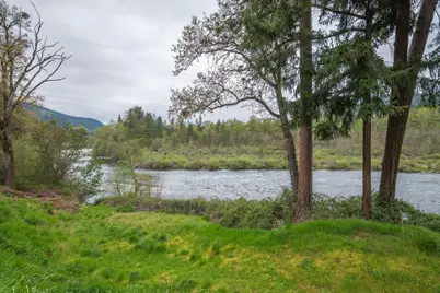 5270 Rogue River Highway, Grants Pass, OR 97527 - Photo 38