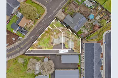 70 Suncrest Road, Talent, OR 97540 - Photo 2