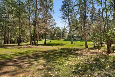 525 Templin Avenue, Grants Pass, OR 97526 - Photo 46