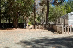 3504 Azalea Dr, Grants Pass, OR 97526 - Photo 20