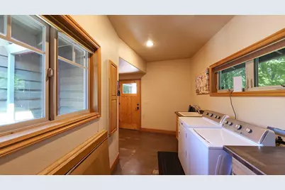 343 Rene Drive, Shady Cove, OR 97539 - Photo 44