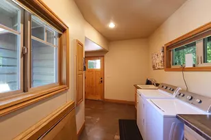 343 Rene Dr, Shady Cove, OR 97539 - Photo 44