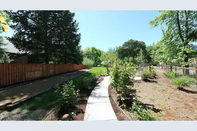 343 Rene Drive, Shady Cove, OR 97539 - Photo 102