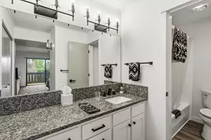 302 Medford Heights Ln, Medford, OR 97504 - Photo 26