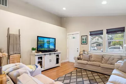 350 SE Silvis Lane, Bend, OR 97702 - Photo 4