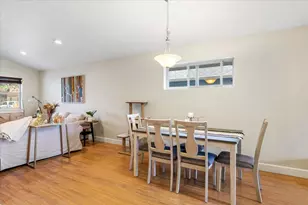 350 SE Silvis Ln, Bend, OR 97702 - Photo 8