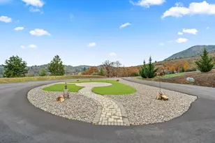 182 Blue Chip Ln, Grants Pass, OR 97527 - Photo 6