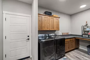 182 Blue Chip Ln, Grants Pass, OR 97527 - Photo 28