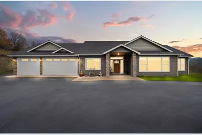 182 Blue Chip Lane, Grants Pass, OR 97527 - Photo 2