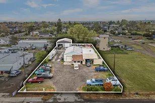 1250 W McAndrews Rd, Medford, OR 97501 - Photo 1