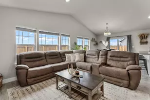 1685 NE 3rd Ct, Redmond, OR 97756 - Photo 14