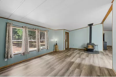 15990 Lava Drive, La Pine, OR 97739 - Photo 12