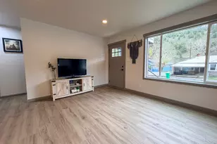 215 N Humbolt St, Canyon City, OR 97820 - Photo 4