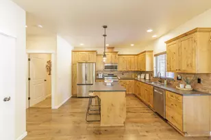 16802 Pony Express Way, Bend, OR 97707 - Photo 8