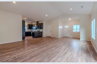 855 Tannin Drive, Medford, OR 97501 - Photo 6