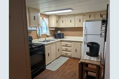 1055 N 5th #UNIT 19, Jacksonville, OR 97530 - Photo 4