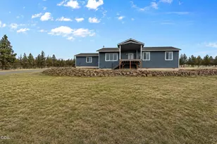 5798 SE Grant Rd, Prineville, OR 97754 - Photo 2
