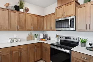 21325 SE Wilderness Way, Bend, OR 97702 - Photo 10