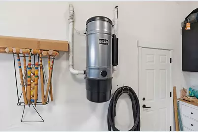 60882 SW Headwaters Loop, Bend, OR 97702 - Photo 78