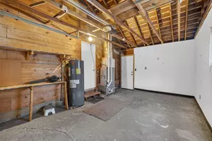 3854 Summers Ln, Klamath Falls, OR 97603 - Photo 14