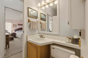 4200 Summers Ln, Klamath Falls, OR 97603 - Photo 16